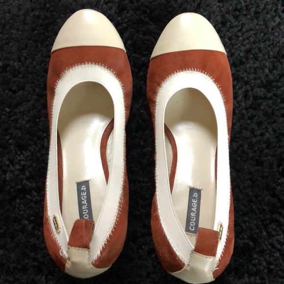 Courage B french designer pump - Picture 2 of 4